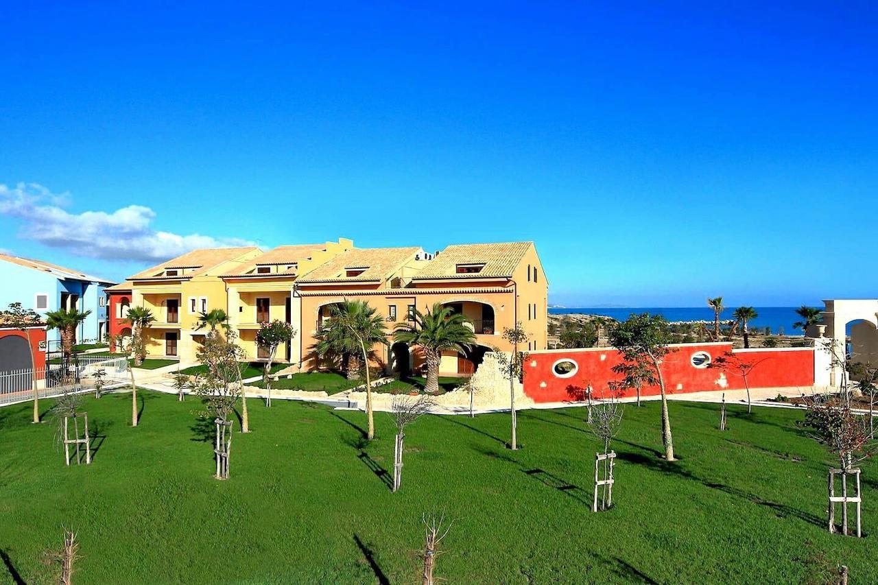 מלון ליקאטה Marina Di Cala Del Sole מראה חיצוני תמונה